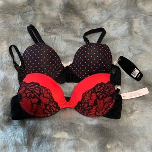 Red and Black Bras (Set of 2)
